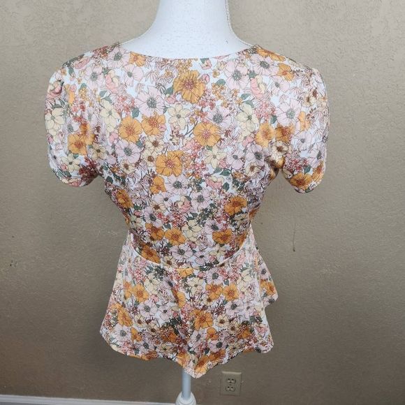 AUW Orange and Pink Floral Wrap Top Small  (3668) - Picture 2 of 6